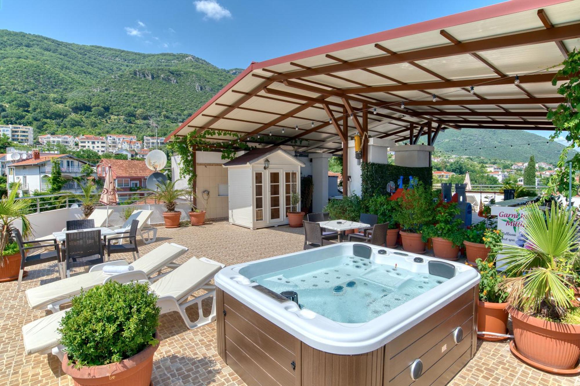 Garni Hotel Milica Herceg Novi Exterior photo